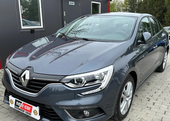 Renault Megane cena 53900 przebieg: 103850, rok produkcji 2020 z Garwolin małe 106